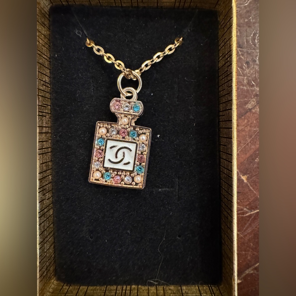 CHANEL Pull Gold-Tone Multicolor Crystal Perfume Bottle Necklace